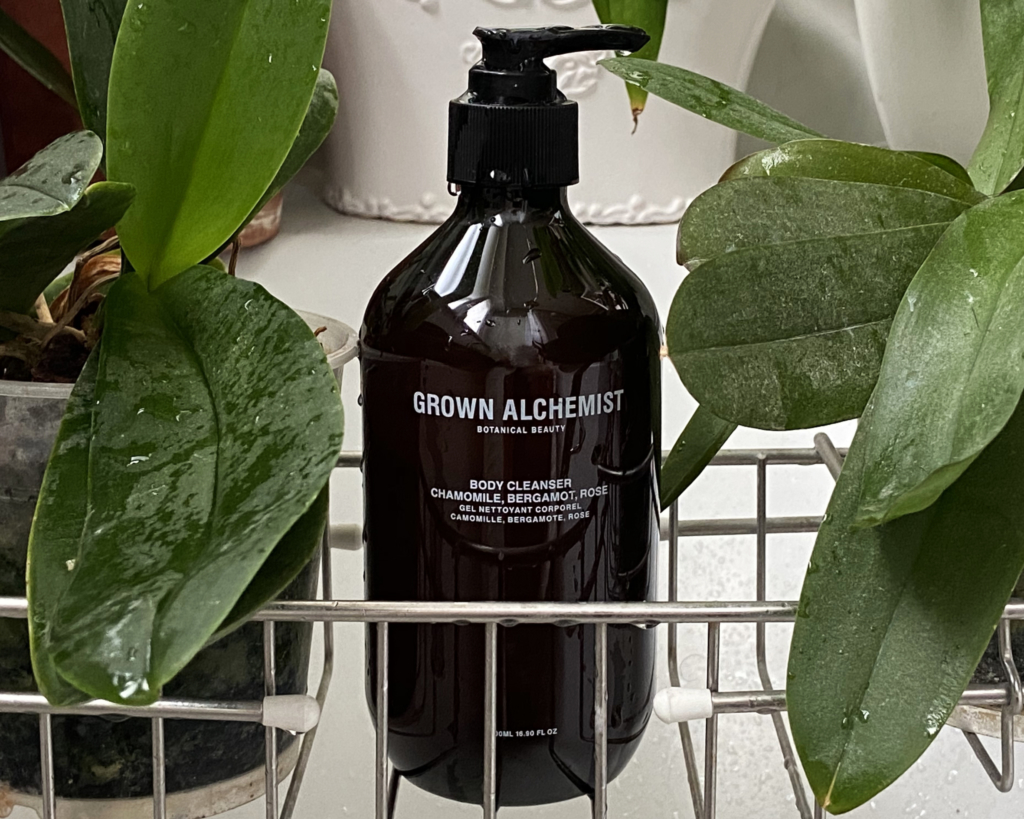 Grown Alchemist Body Cleanser una routine di pulizia aromaterapica.