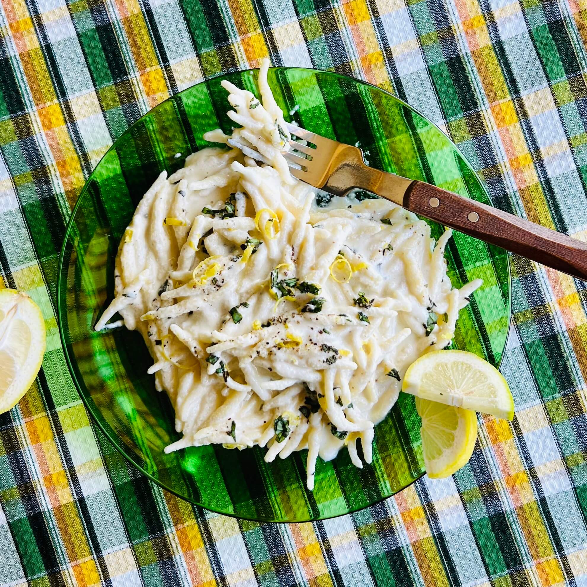 Ricetta Pasta fresca con piselli e mandorle