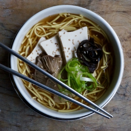 noodles-in-dashi-di-funghi-e-tofu-2