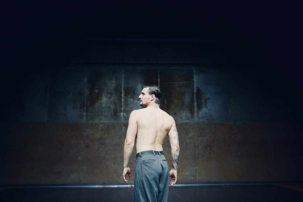 KINK - Photo by Jelmer Buitenga
