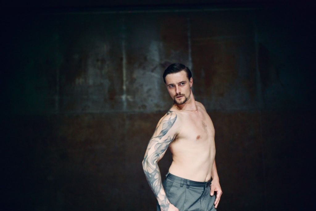 KINK - Photo by Jelmer Buitenga