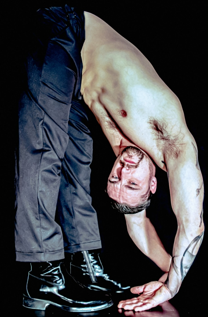 KINK - Photo by Jelmer Buitenga